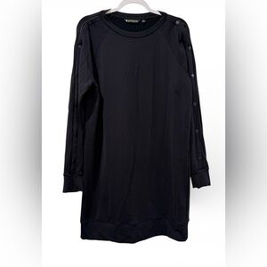 Athleta women’s Medium long sleeve snappy black sweatshirt dress